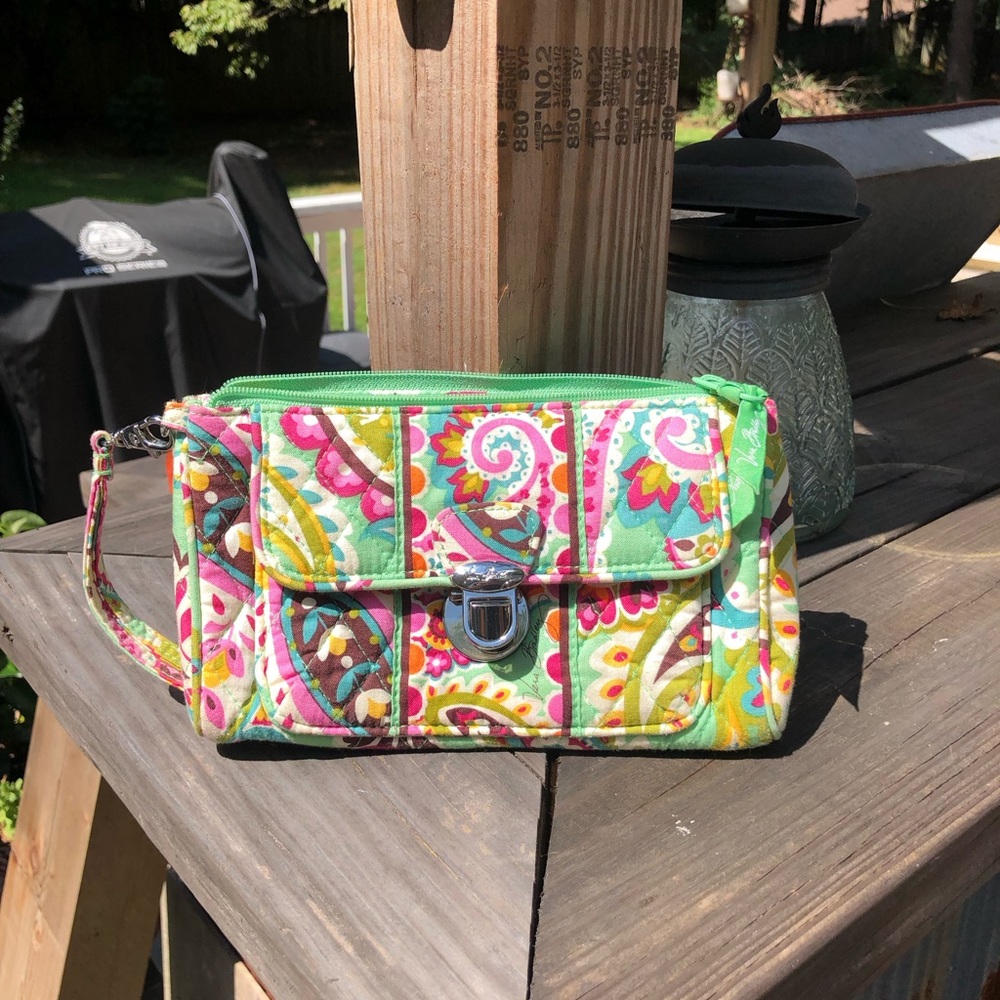Green Vera Bradley Wallet Clutch Wristlets